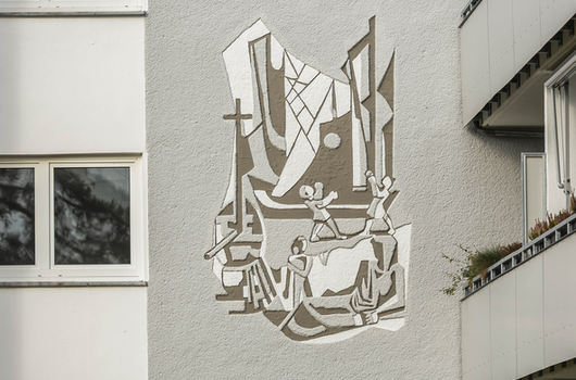 Eins von zwei Werken eines / einer unbekannten Kunstschaffenden in der Edelsteinstraße.